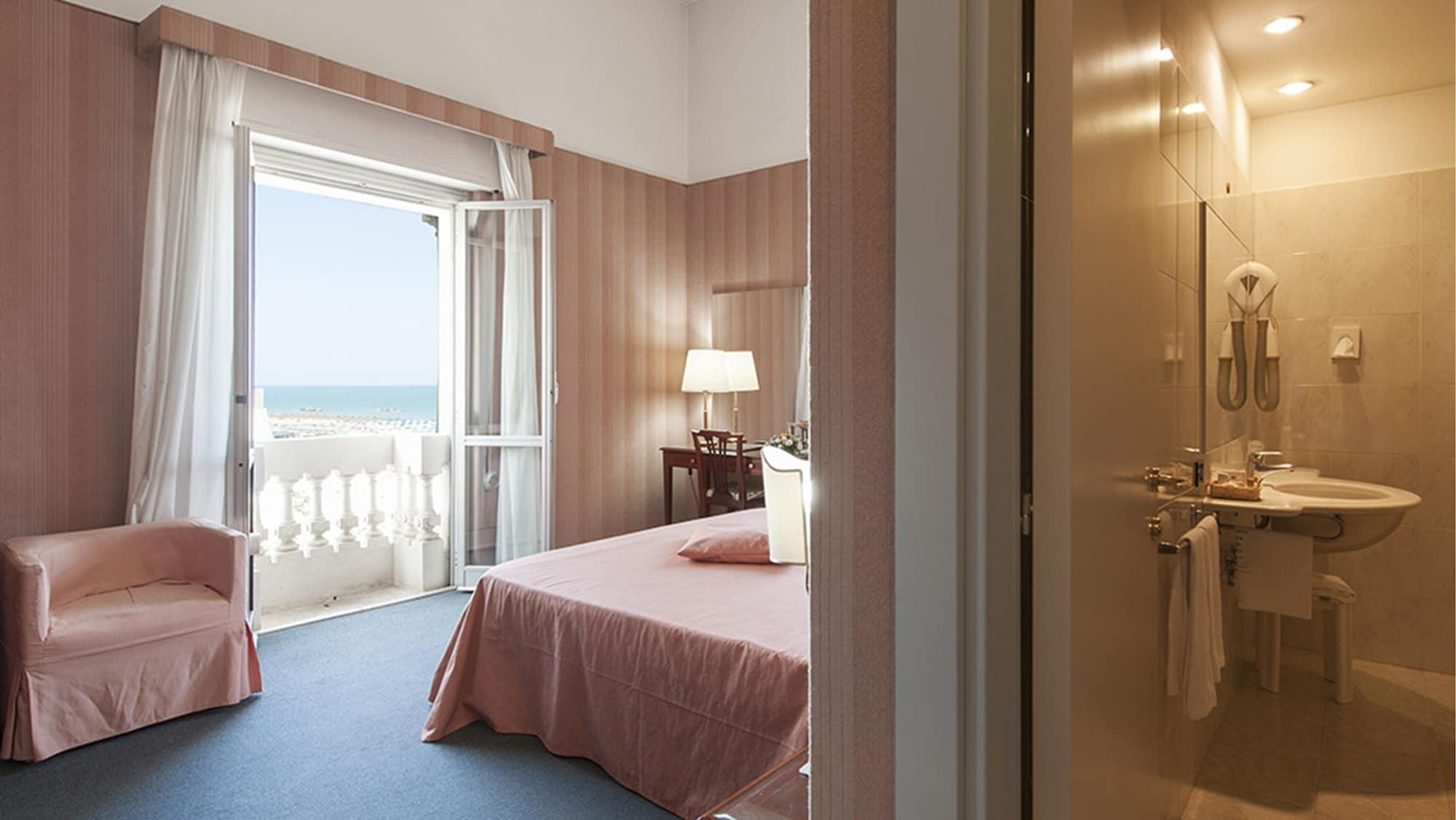 Hotel Esplanade بيسكارا المظهر الخارجي الصورة