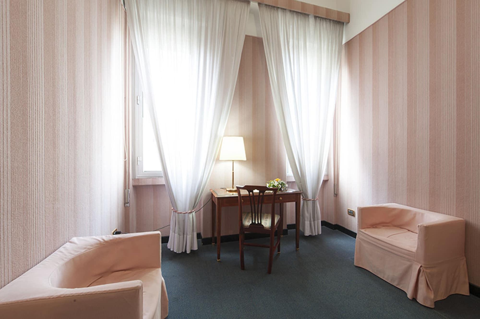 Hotel Esplanade بيسكارا المظهر الخارجي الصورة