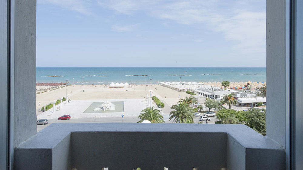 Hotel Esplanade بيسكارا المظهر الخارجي الصورة
